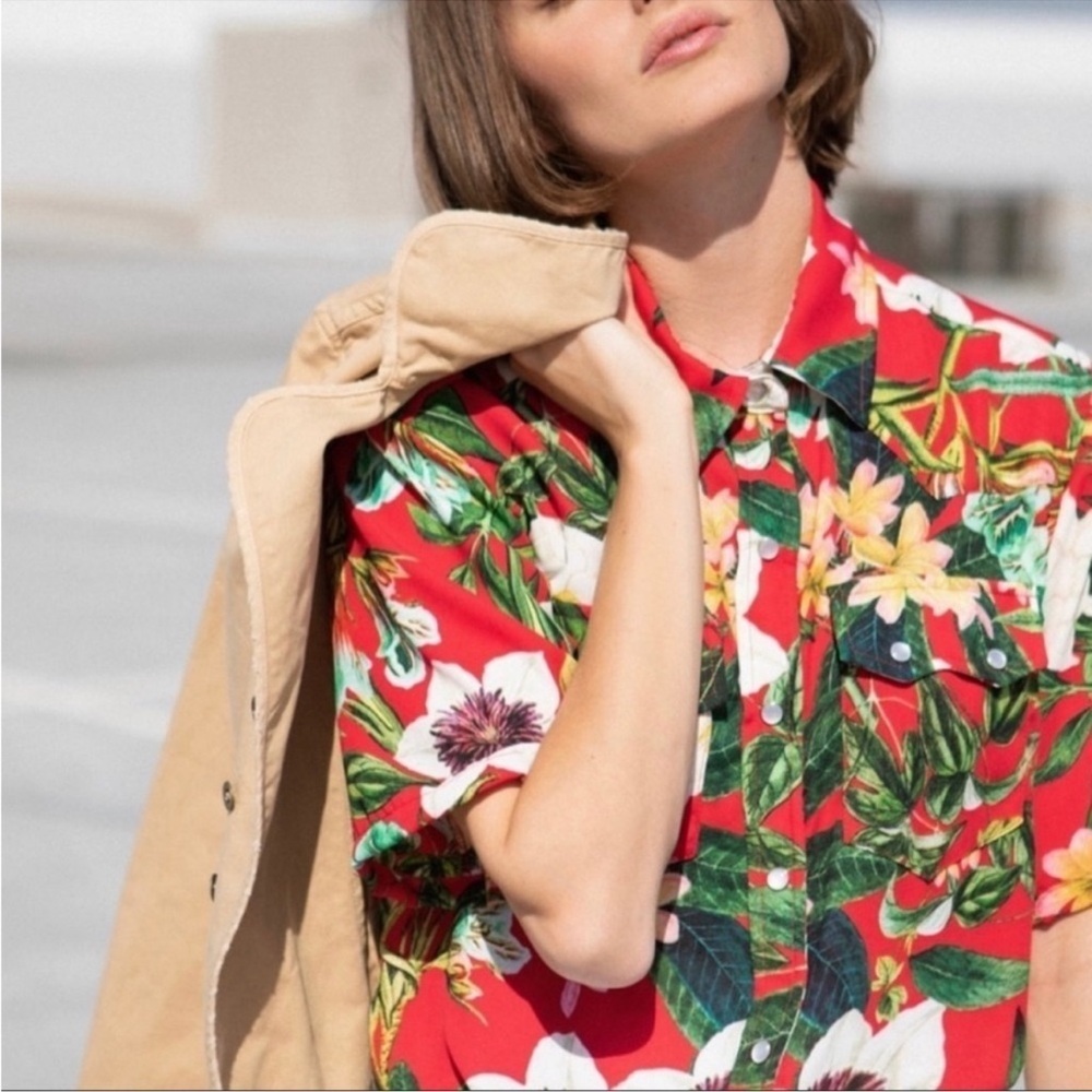 Free People x Sandrine Rose NWT Red Tropical Floral Pearl Snap Shirt XS